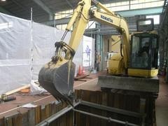 工場内プレス基礎工事